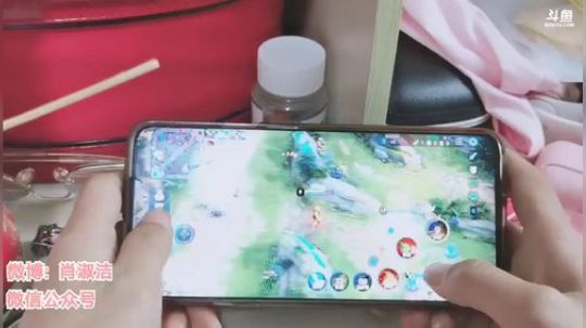 肖淑洁生命中的光和盐发布了一个斗鱼视频2020-03-25