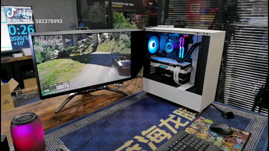 直播装的一台黑白搭色主机