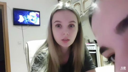 伊娃美女做美食。 2020-04-01 20点场
