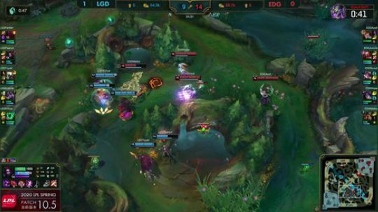 丷女帝发布了一个斗鱼视频2020-04-01