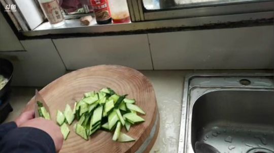 弄香椿摸鱼 2020-04-06 16点场