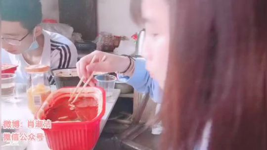 HHHISHHH发布了一个斗鱼视频2020-04-06