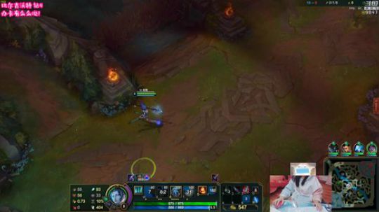 震惊!主机区小姐姐半夜不睡跑来打LOL 2020-03-31 02点场