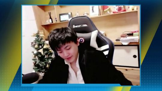 拖米表演情景表情