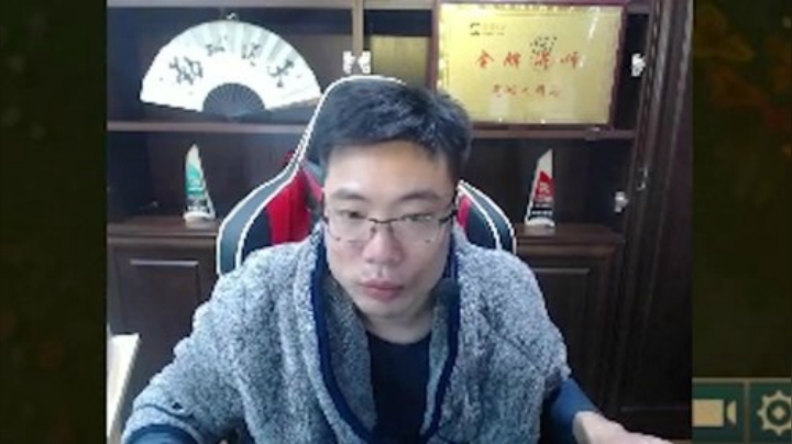 来一把啤酒人，肉蛋充饥