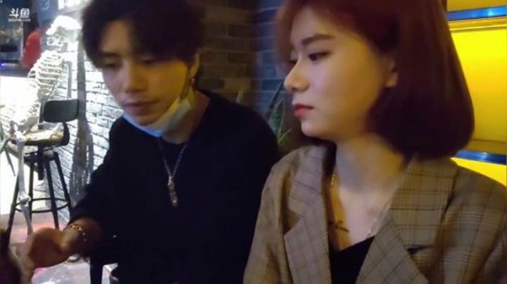 Smlia丶卡布奇诺发布了一个斗鱼视频2020-04-15