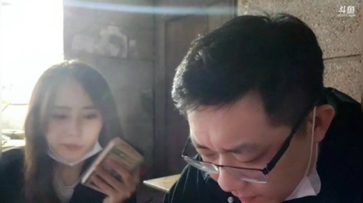 hagetaka发布了一个斗鱼视频2020-04-21