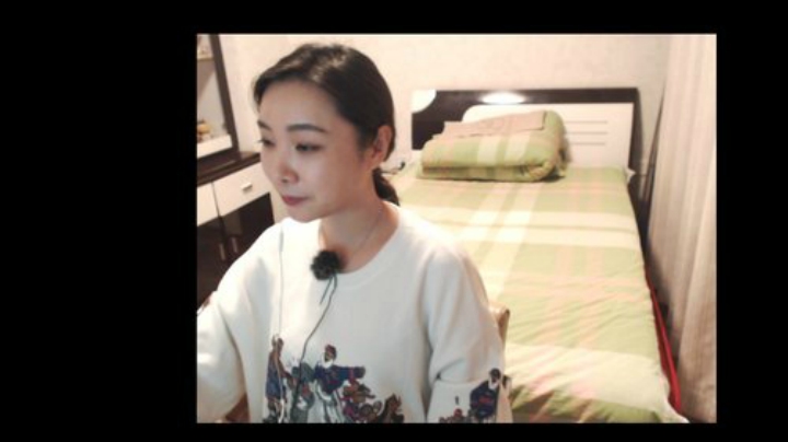 黑板君爱喝酸奶发布了一个斗鱼视频2020-04-28