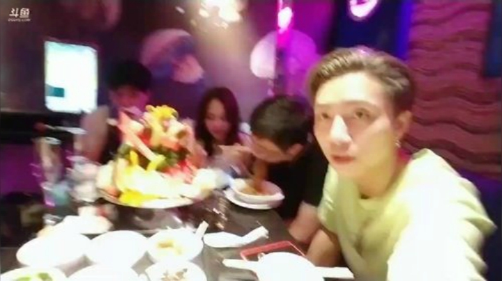 Smlia丶卡布奇诺发布了一个斗鱼视频2020-04-28