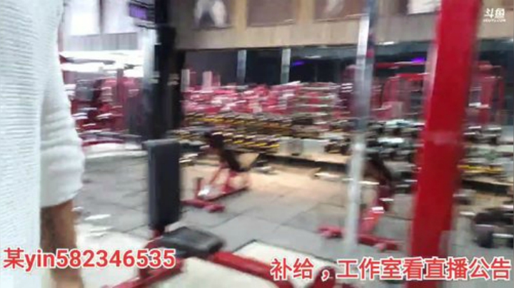 我在斗鱼看黑人毅直播户外