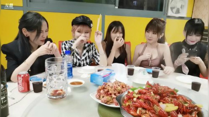 叶知秋：贵妇的一天 我回来了 2020-05-01 21点场