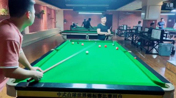 天气好热，刚洗澡回来，起飞了。 2020-05-04 20点场