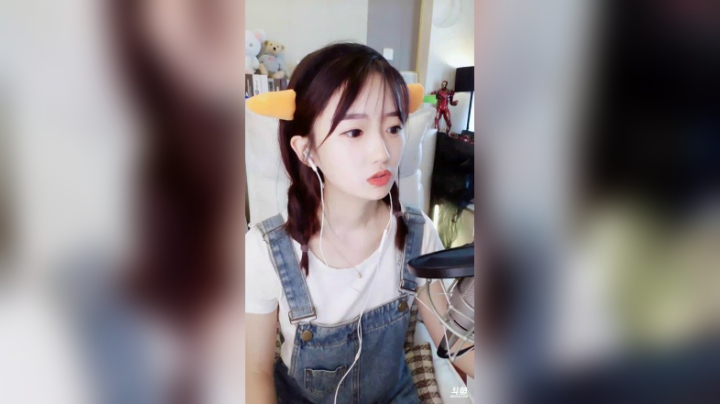 登月团丶离去发布了一个斗鱼视频2020-05-05
