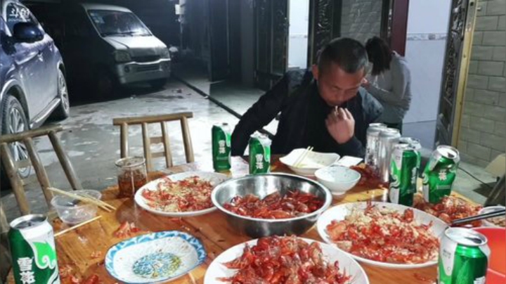 晚上龙虾宴 2020-05-06 22点场