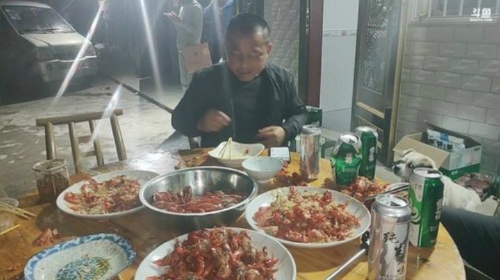 晚上龙虾宴 2020-05-06 22点场