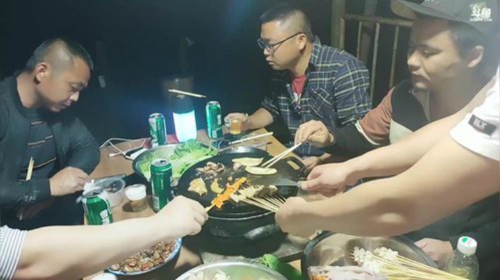 晚上出门抓黄鳝 2020-05-07 21点场