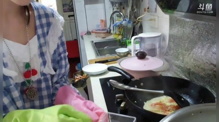 HHHISHHH发布了一个斗鱼视频2020-05-07