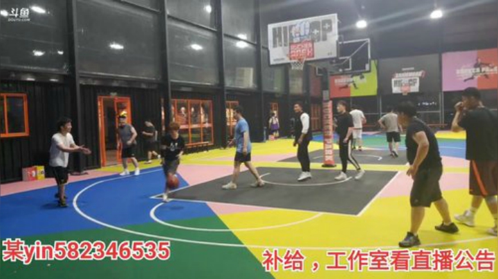 我在斗鱼看黑人毅直播户外