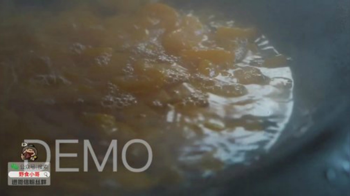 我在斗鱼看野食小哥直播美食