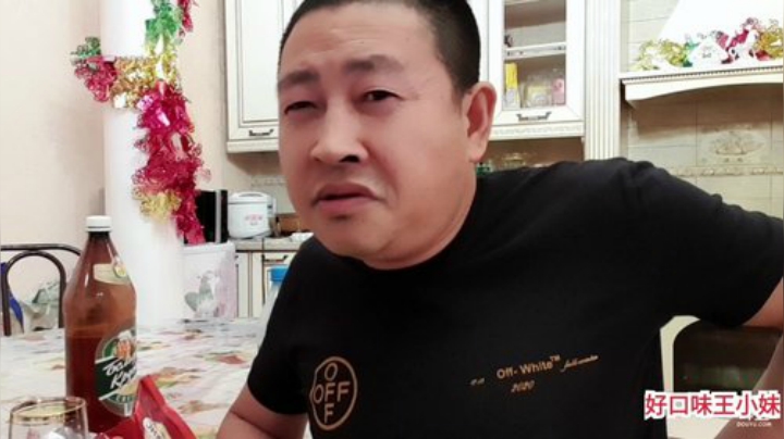 俄罗斯高颜值美女大家庭。 2020-05-14 02点场