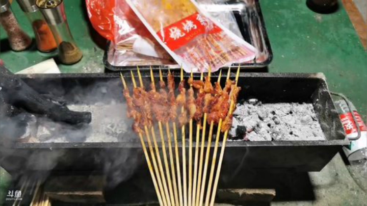 我在斗鱼看无尽无尽的无尽直播美食