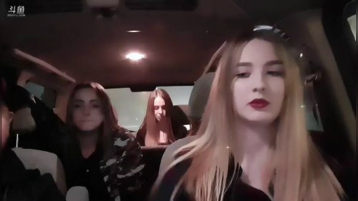 美女，利亚，玛莎，小倩，丽丽。 2020-05-18 00点场