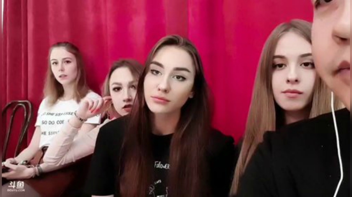 俄罗斯美女琪琪之风情万种 2020-05-18 20点场