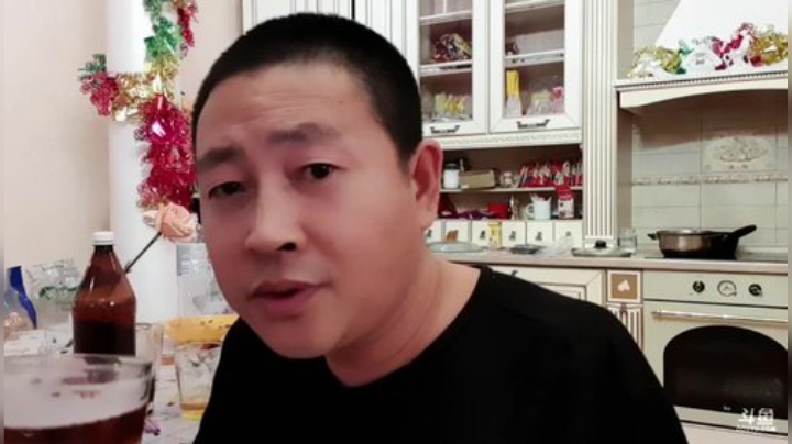 俄罗斯美女琪琪之风情万种 2020-05-19 01点场