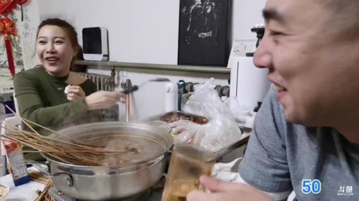 我在斗鱼看无尽无尽的无尽直播美食