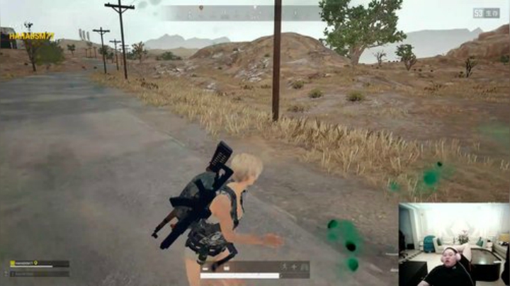 我在斗鱼看即将拥有人鱼线的PDD直播英雄联盟