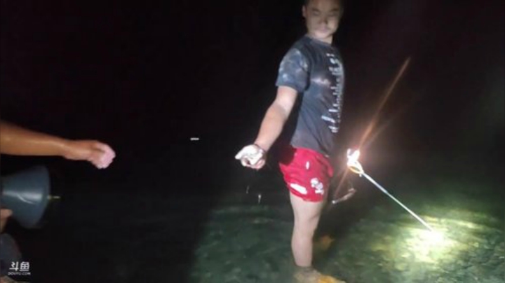 抓龙虾牛蛙 2020-05-23 20点场