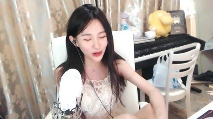 我本善良72发布了一个斗鱼视频2020-05-23