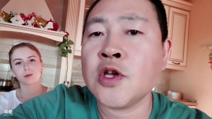 俄罗斯庭院小烧烤。 2020-05-23 18点场