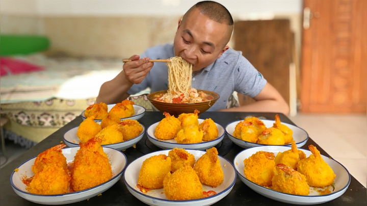 苗大冬_大冬新学白灼虾做法,100块整了4斤,再吃