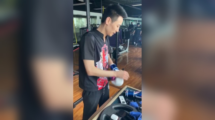 身体不适！医生让每天坚持锻炼！