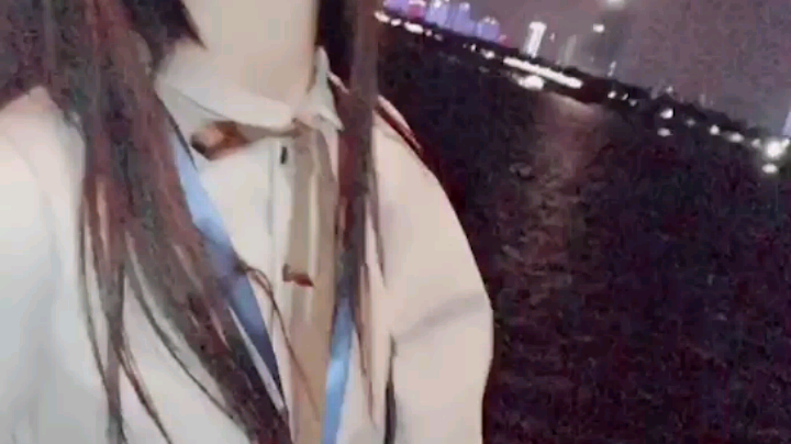肖淑洁生命中的光和盐发布了一个斗鱼视频2020-06-01