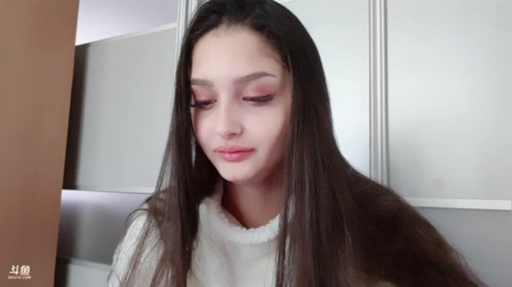 风情缘颜值担当美女多多 2020-06-01 12点场