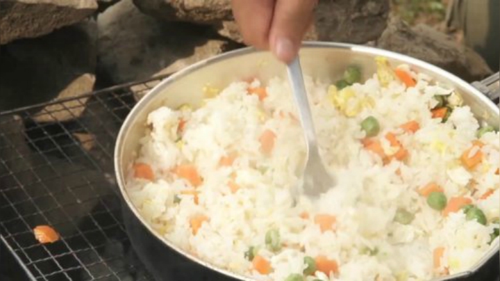 我在斗鱼看野食小哥直播美食