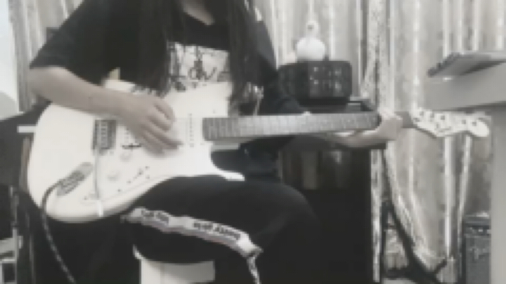 一个入门的Rock少女[鲨鱼打扰了]