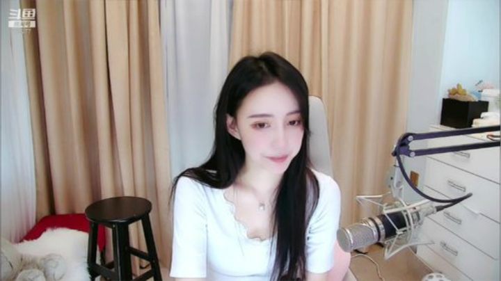 我本善良72发布了一个斗鱼视频2020-06-05