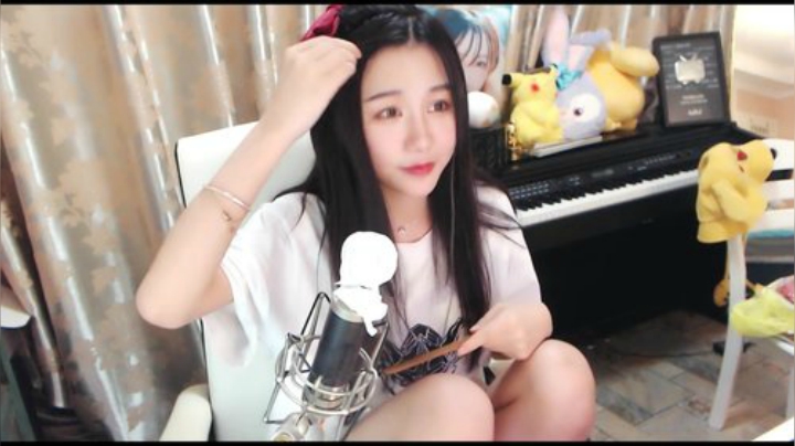 我本善良72发布了一个斗鱼视频2020-06-06