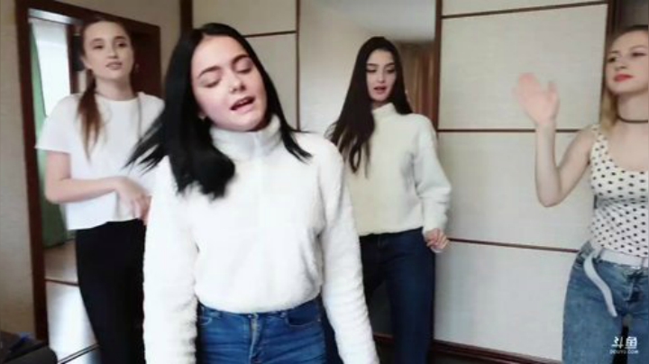 俄罗斯颜值美女大沙宁静露露叮当。 2020-06-11 17点场