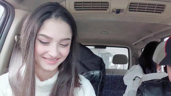 青春美少女露露宁静叮当波波。 2020-06-11 13点场