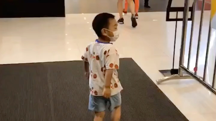 出来玩就不闹人了！