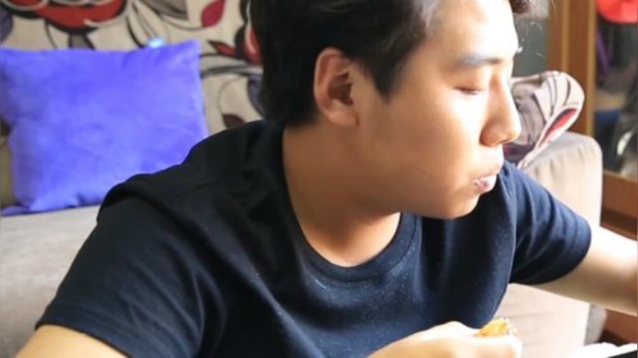 哆啦爱梦梦发布了一个斗鱼视频2020-06-15