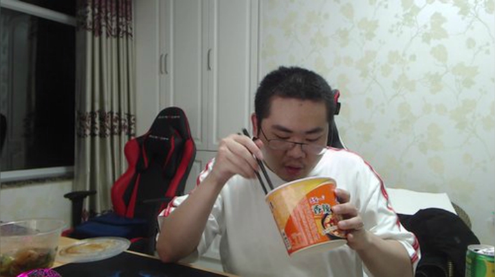 噢 哈啊～