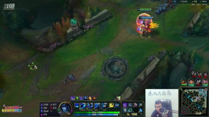 我在斗鱼看东北大鹌鹑直播英雄联盟