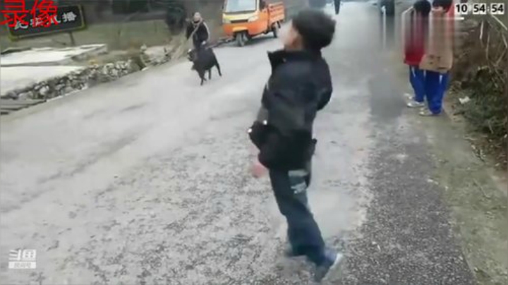 西藏拉萨的26岁，让自己做次老板！ 2020-06-17 11点场