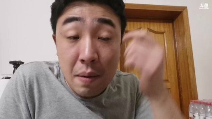 扬城执法官灬发布了一个斗鱼视频2020-06-19