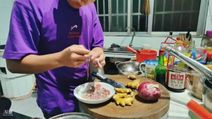 教大家做家常菜 468241 2020-06-21 19点场